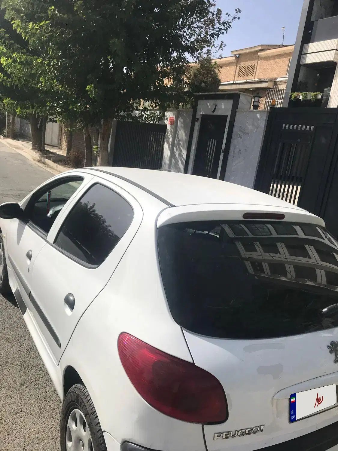 پژو 206 تیپ 5 - 1390