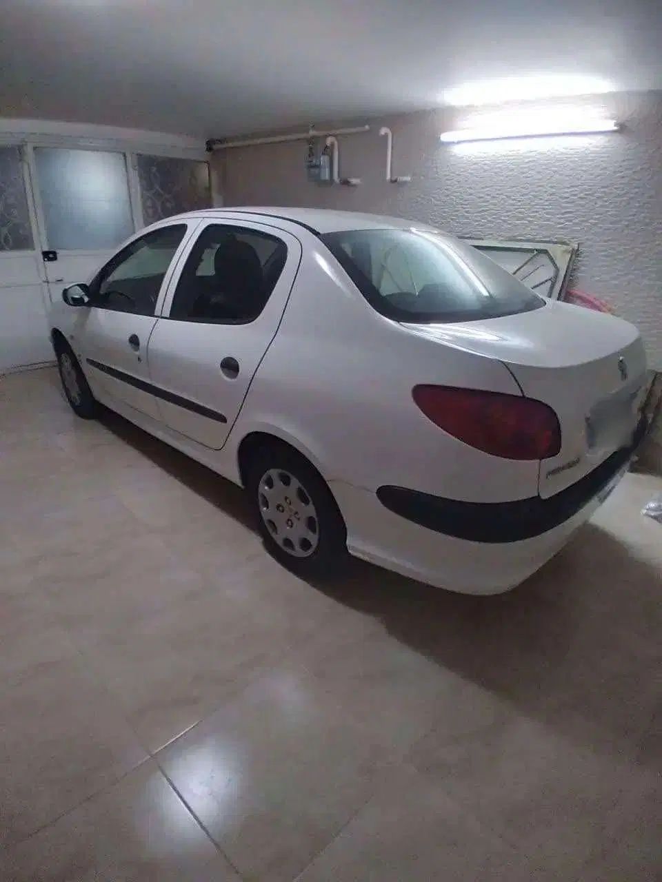 پژو ۲۰۶ صندوق دار v8 - 1395
