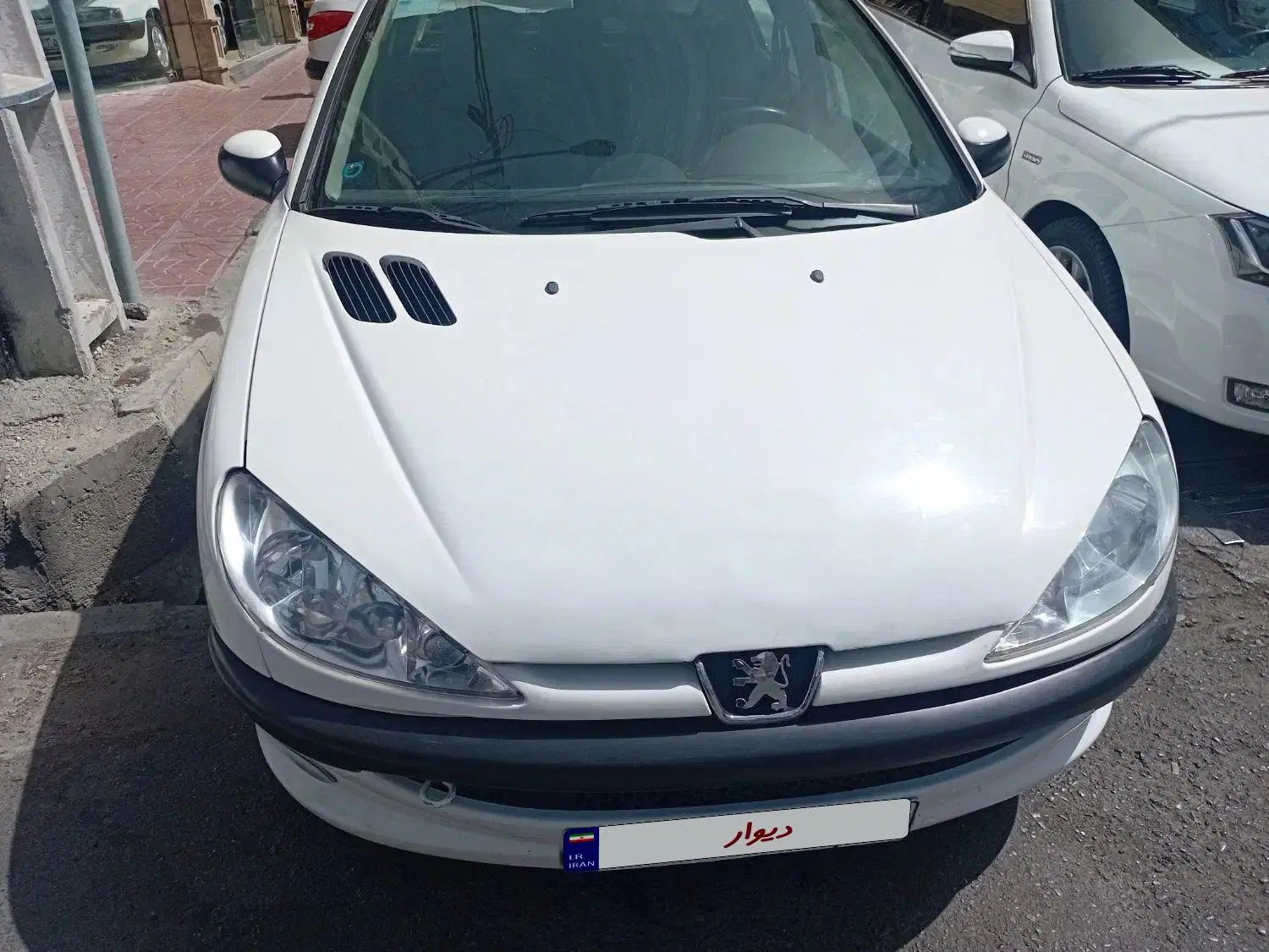 پژو ۲۰۶ صندوق دار v8 - 1395