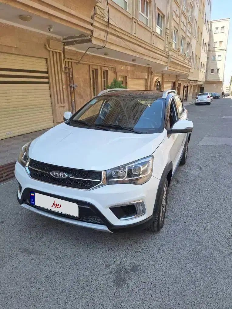 ام وی ام X22 دنده‌ای لاکچری - 1396