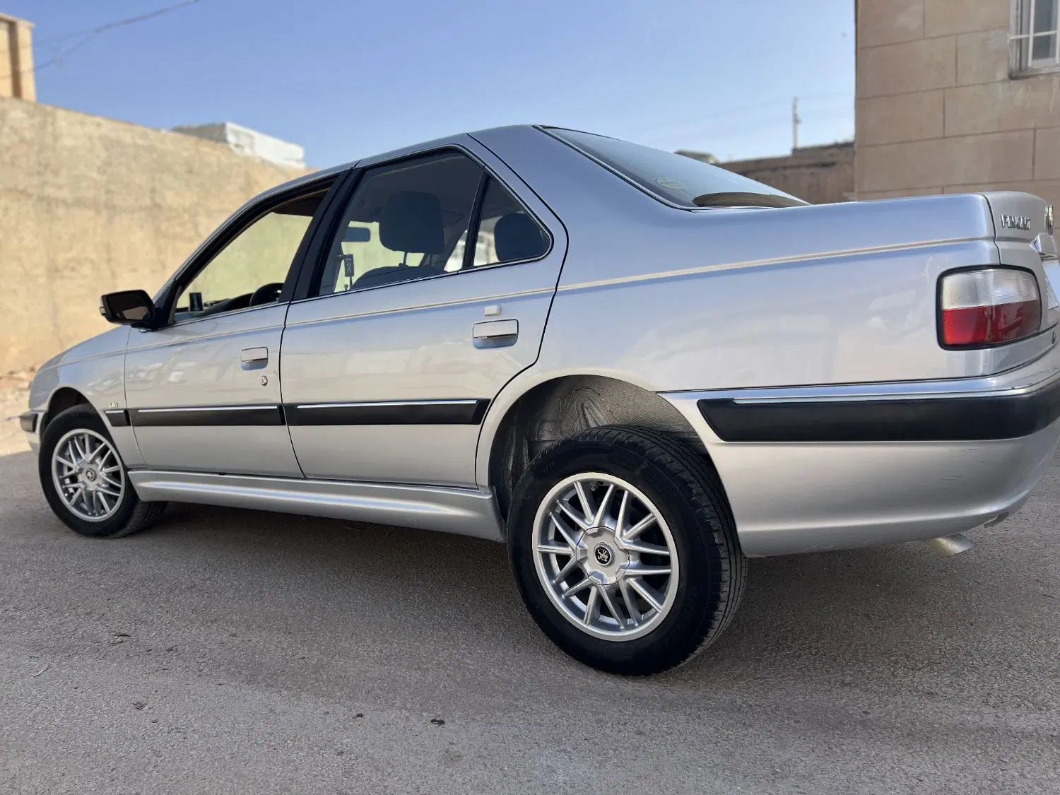 پژو پارس LX - 1400