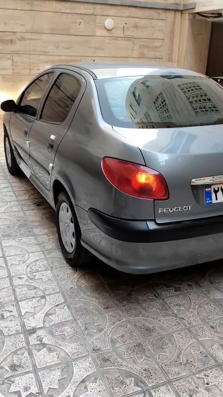 پژو ۲۰۶ صندوق دار v20 - 1387