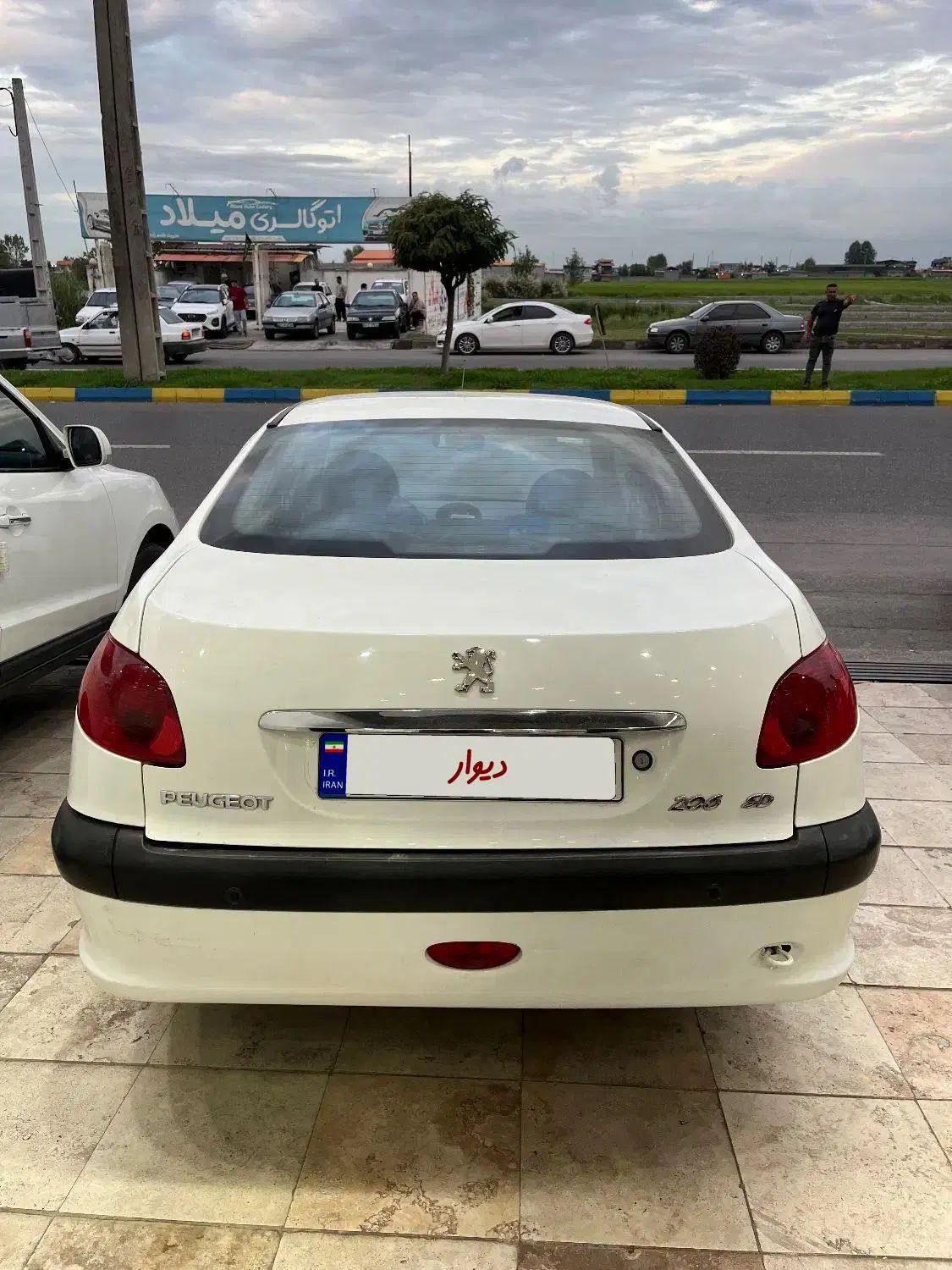 پژو ۲۰۶ صندوق دار v8 - 1397