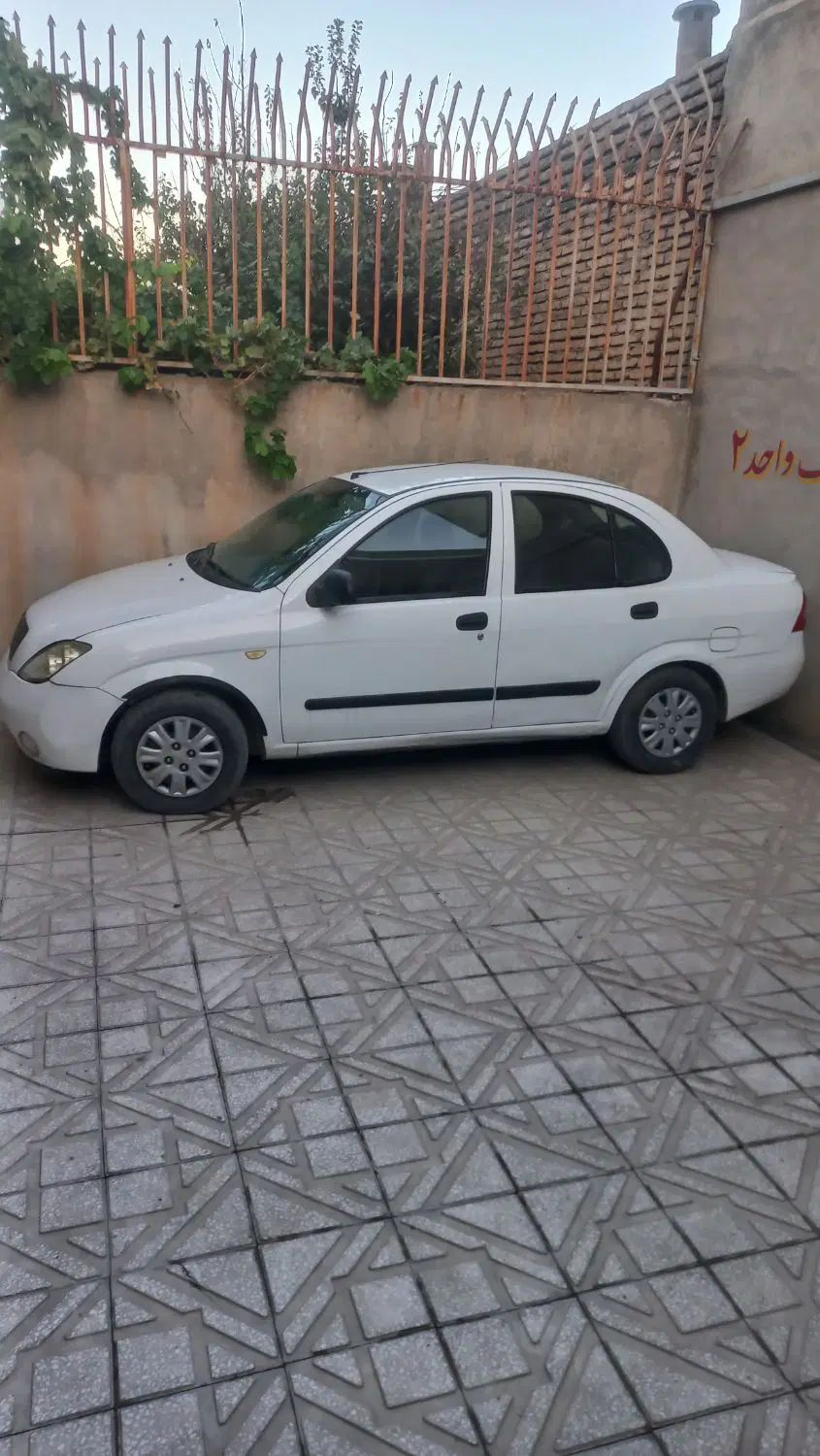 تیبا صندوق دار EX - 1393
