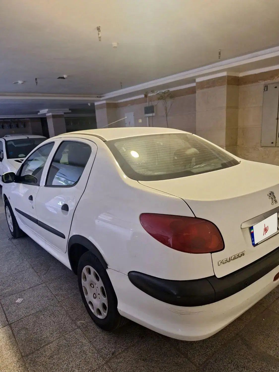 پژو ۲۰۶ صندوق دار v8 - 1397