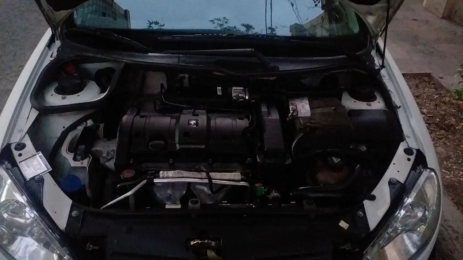 پژو ۲۰۶ صندوق دار v8 - 1400