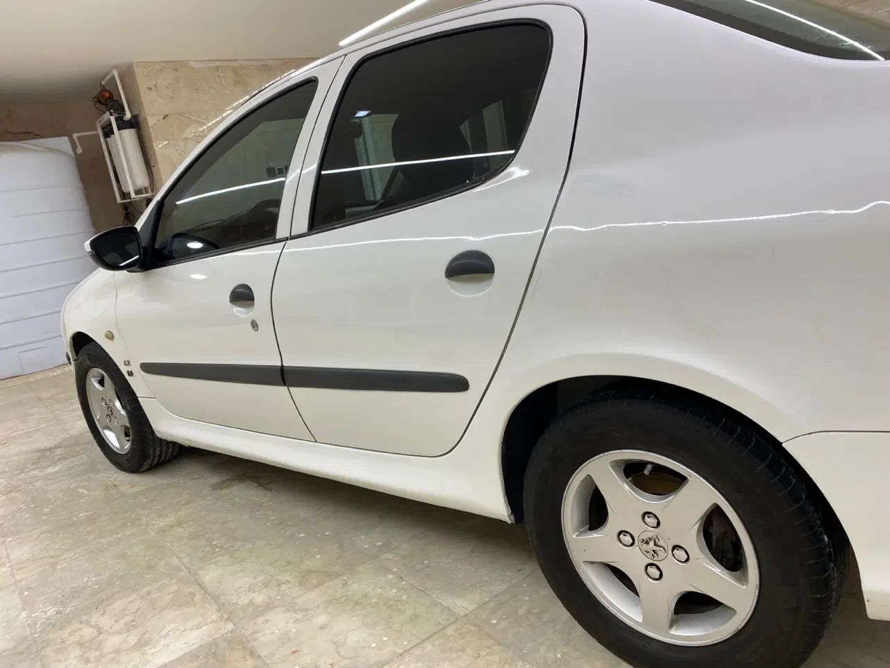 پژو ۲۰۶ صندوق دار v8 - 1391