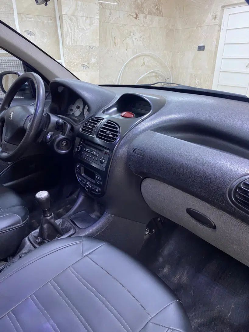 پژو ۲۰۶ صندوق دار v8 - 1391