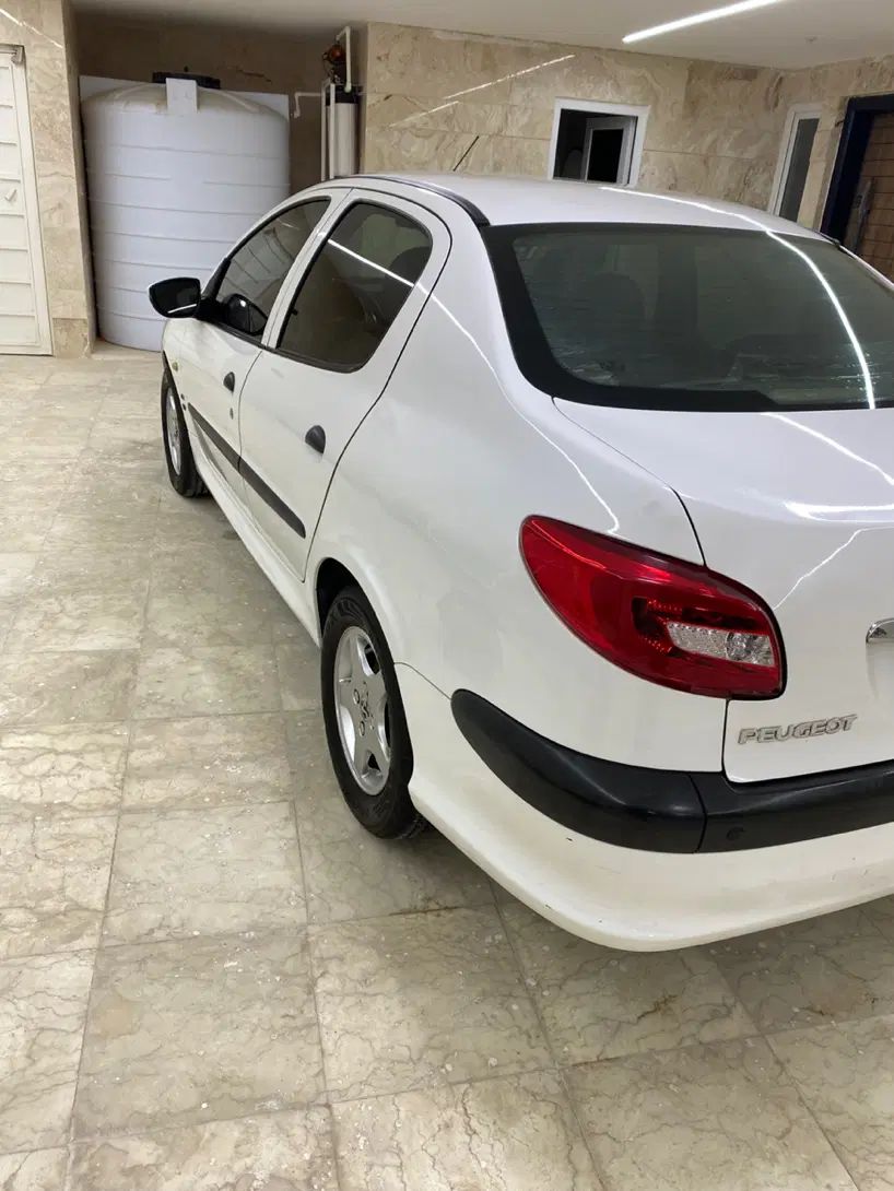 پژو ۲۰۶ صندوق دار v8 - 1391