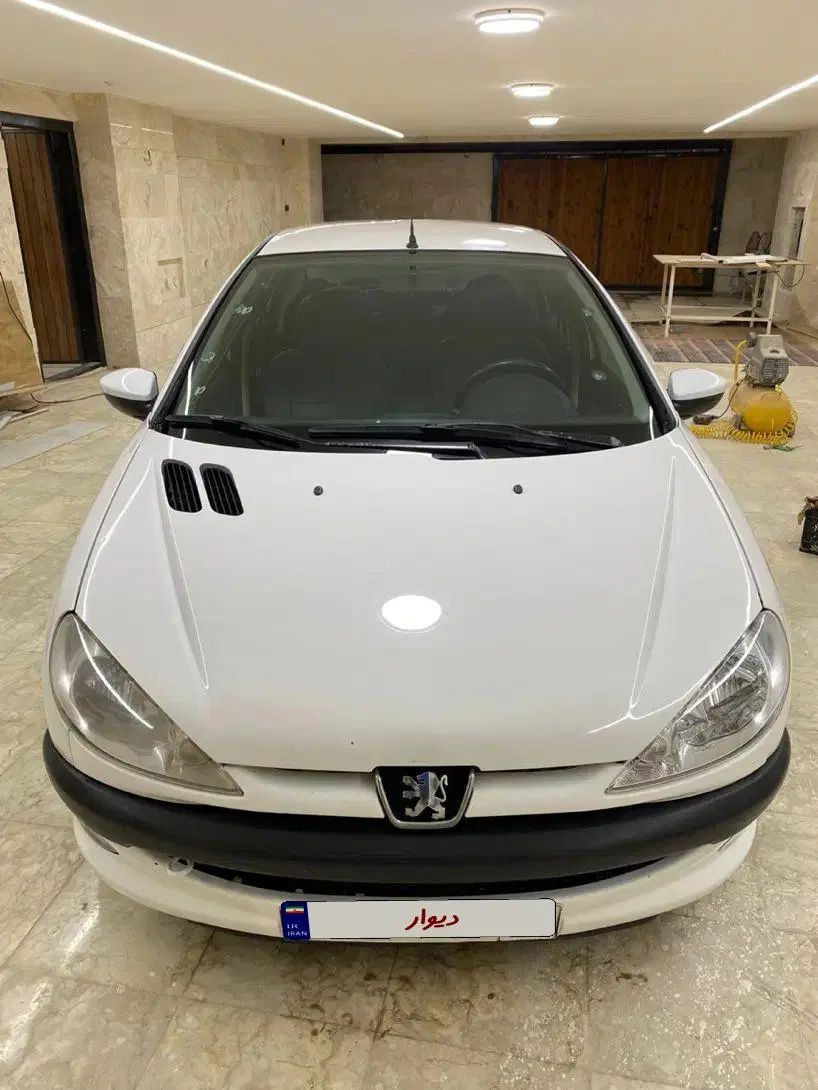 پژو ۲۰۶ صندوق دار v8 - 1391