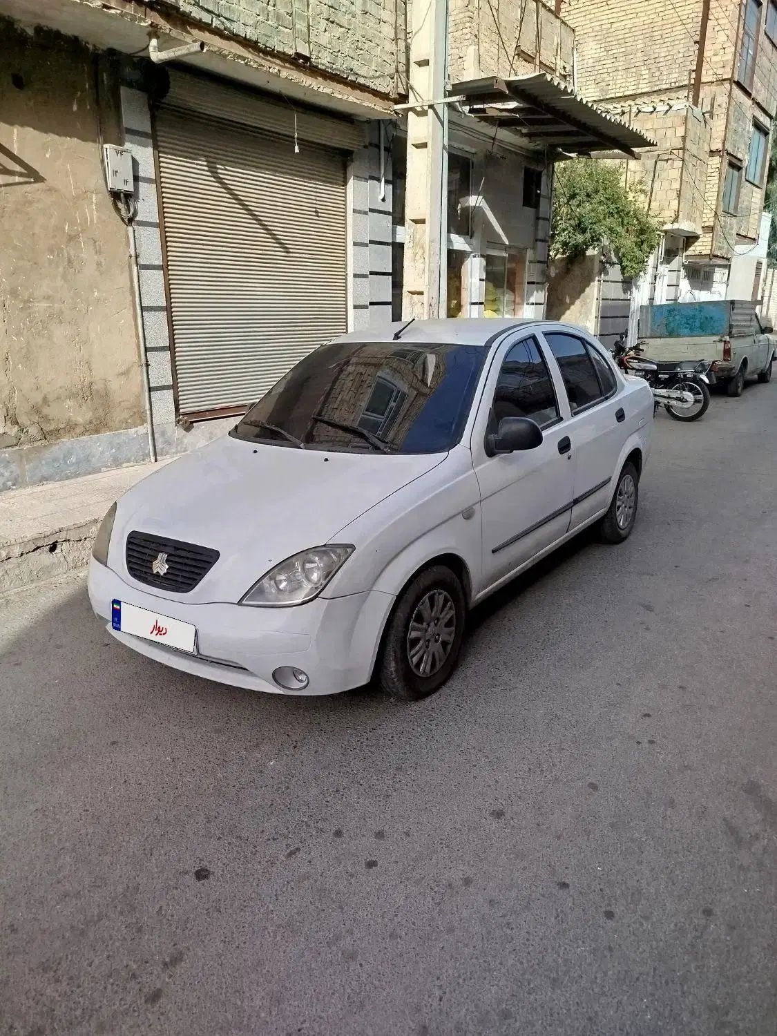 تیبا صندوق دار SX - 1396