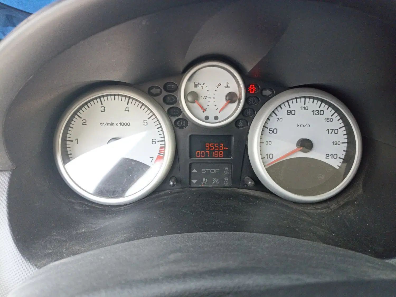 پژو 207 دنده‌ای TU3 - 1402
