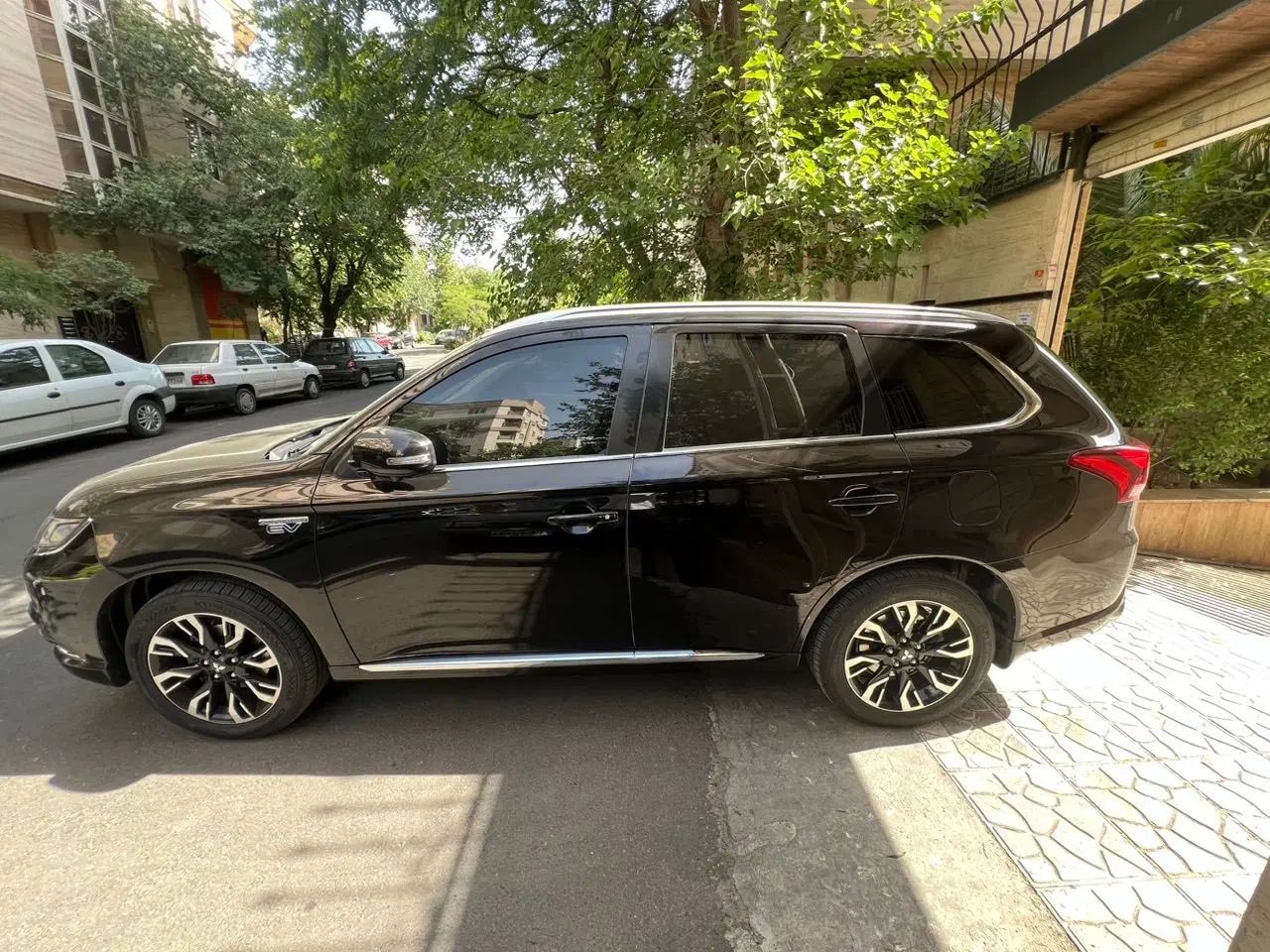 میتسوبیشی اوتلندر PHEV PHEV - 2018