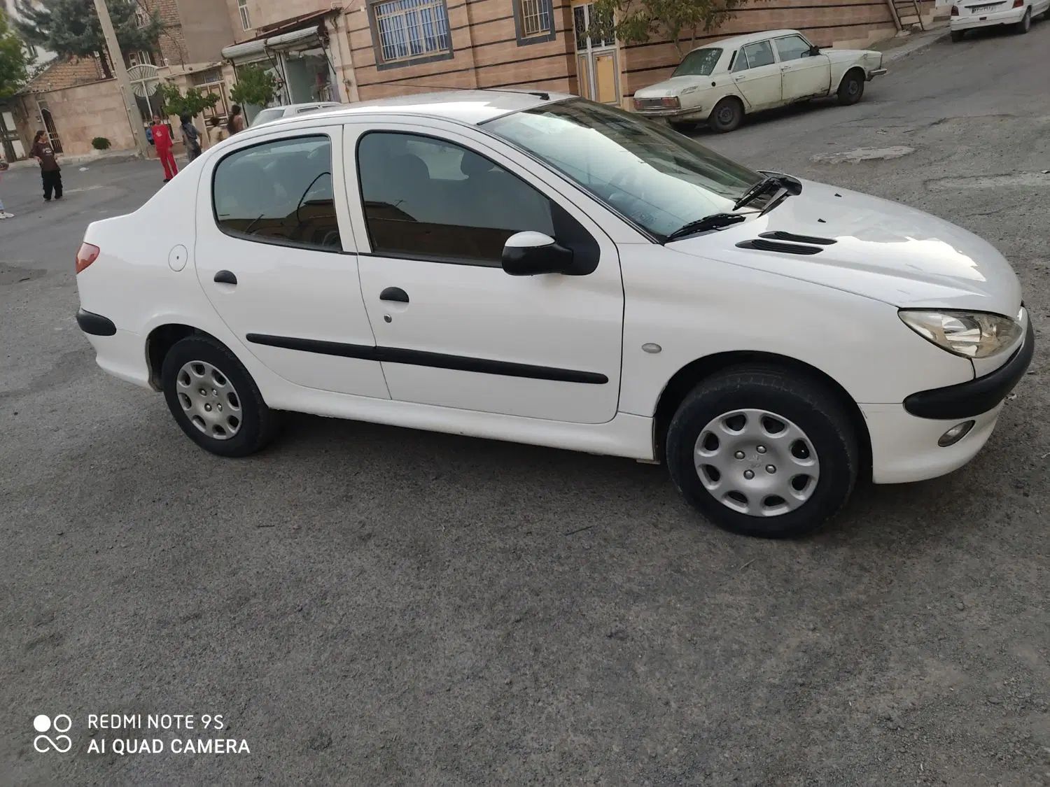 پژو ۲۰۶ صندوق دار v8 - 1390
