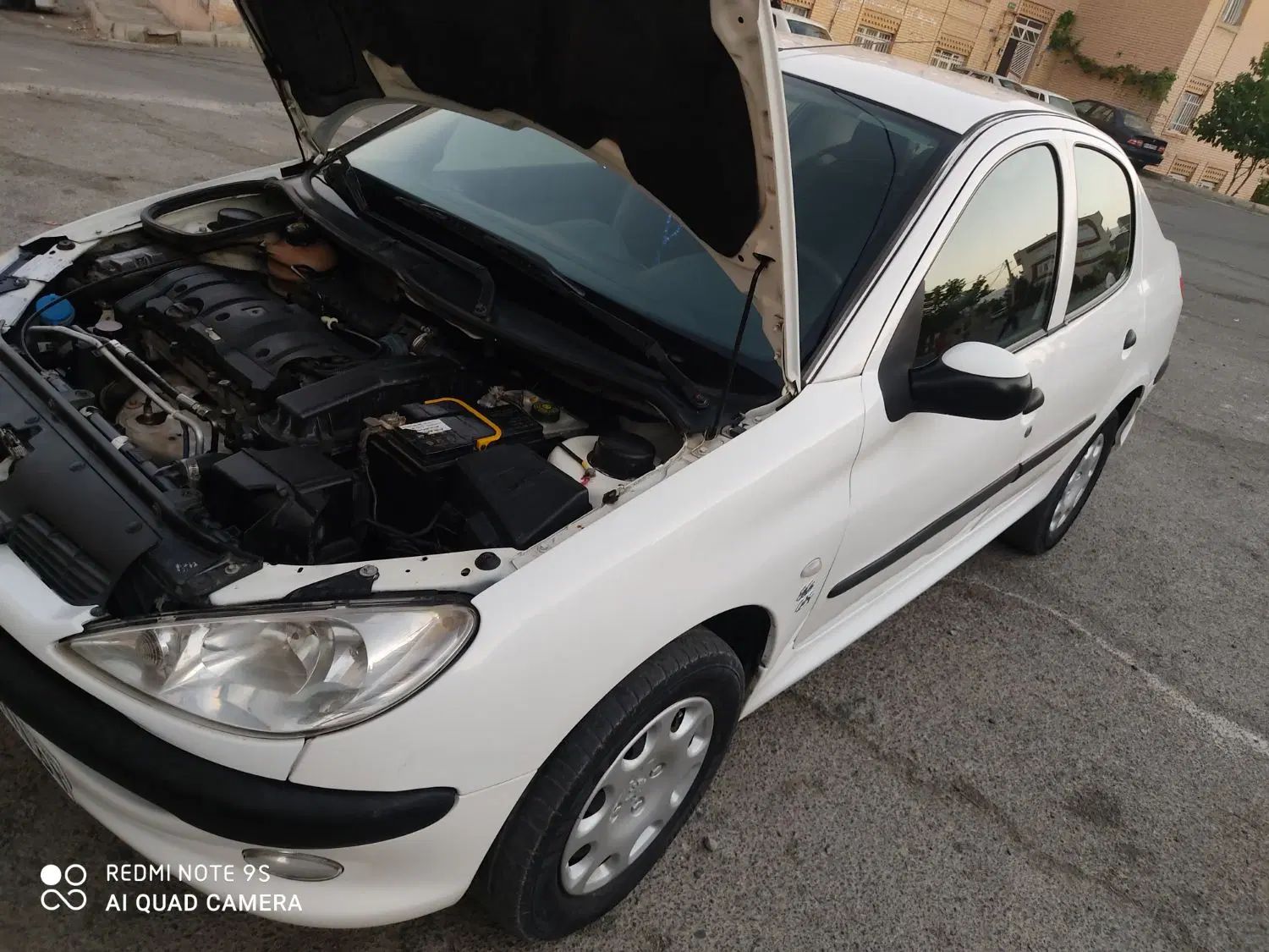 پژو ۲۰۶ صندوق دار v8 - 1390