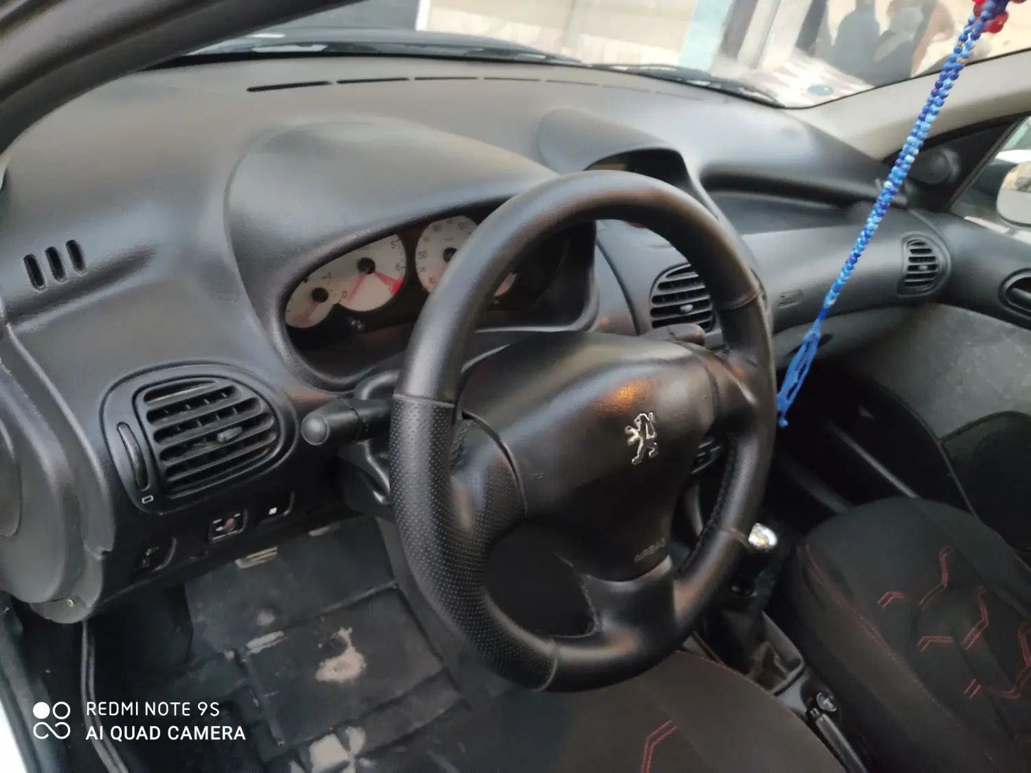 پژو ۲۰۶ صندوق دار v8 - 1390