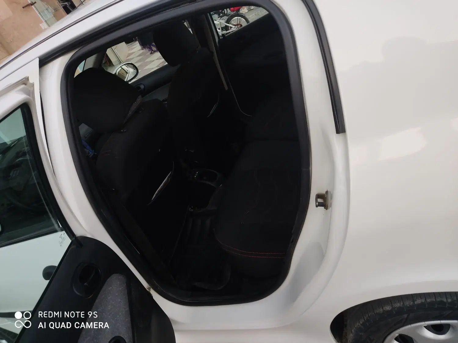 پژو ۲۰۶ صندوق دار v8 - 1390
