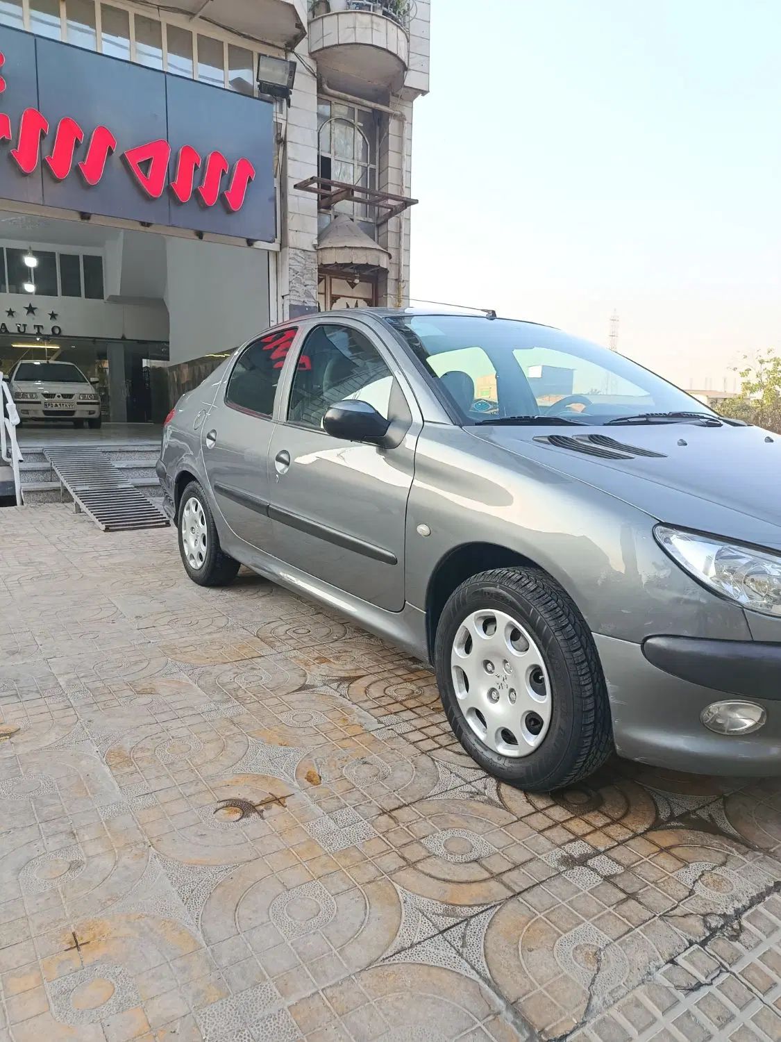 پژو ۲۰۶ صندوق دار v8 - 1394