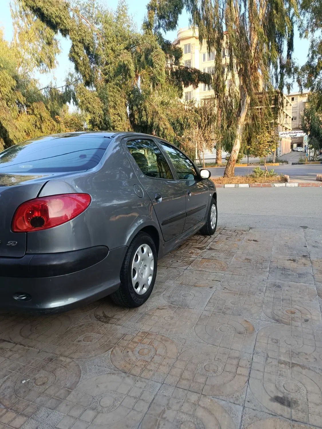 پژو ۲۰۶ صندوق دار v8 - 1394