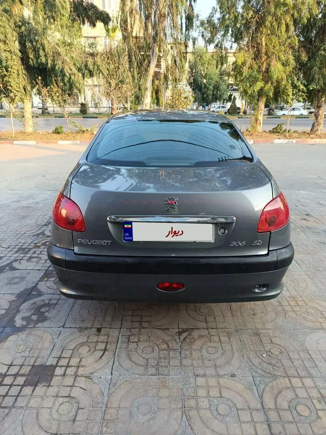 پژو ۲۰۶ صندوق دار v8 - 1394