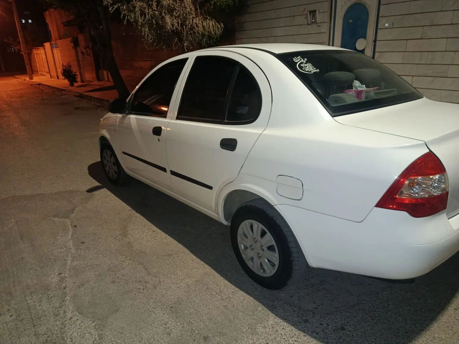 تیبا صندوق دار SX - 1401