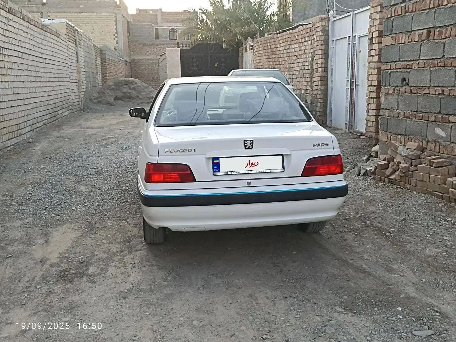 پژو پارس XU7P - 1402
