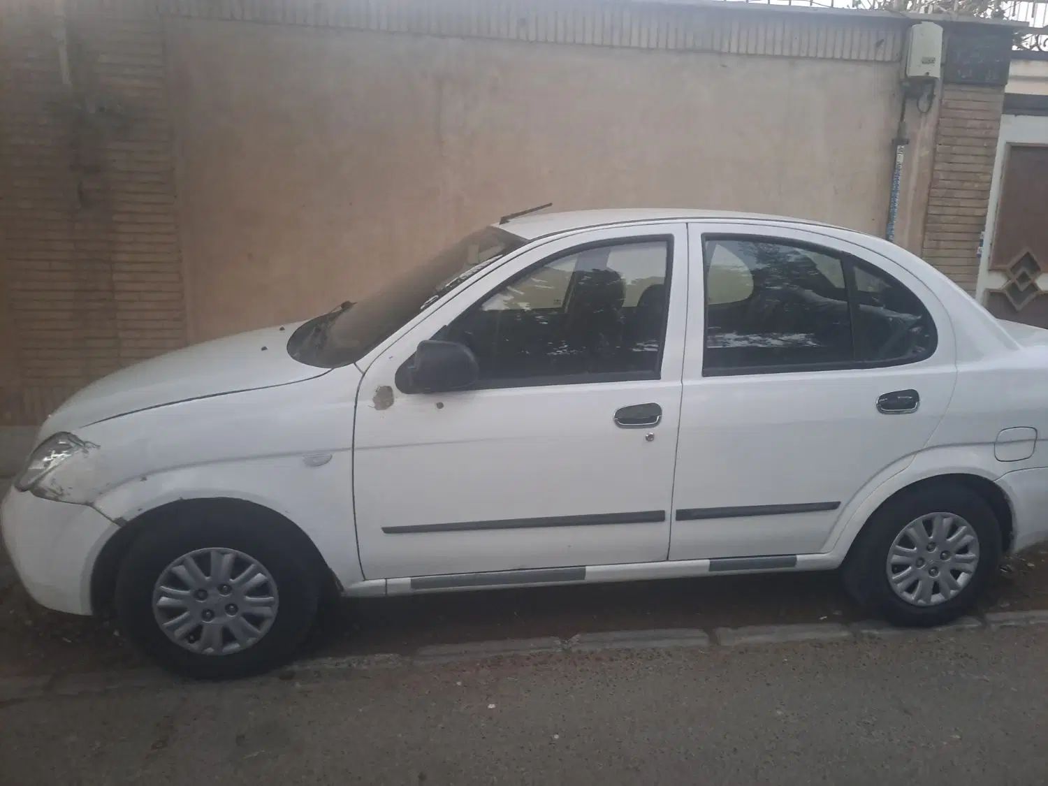 تیبا صندوق دار EX - 1395