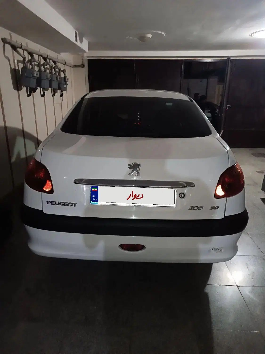پژو ۲۰۶ صندوق دار v8 - 1394