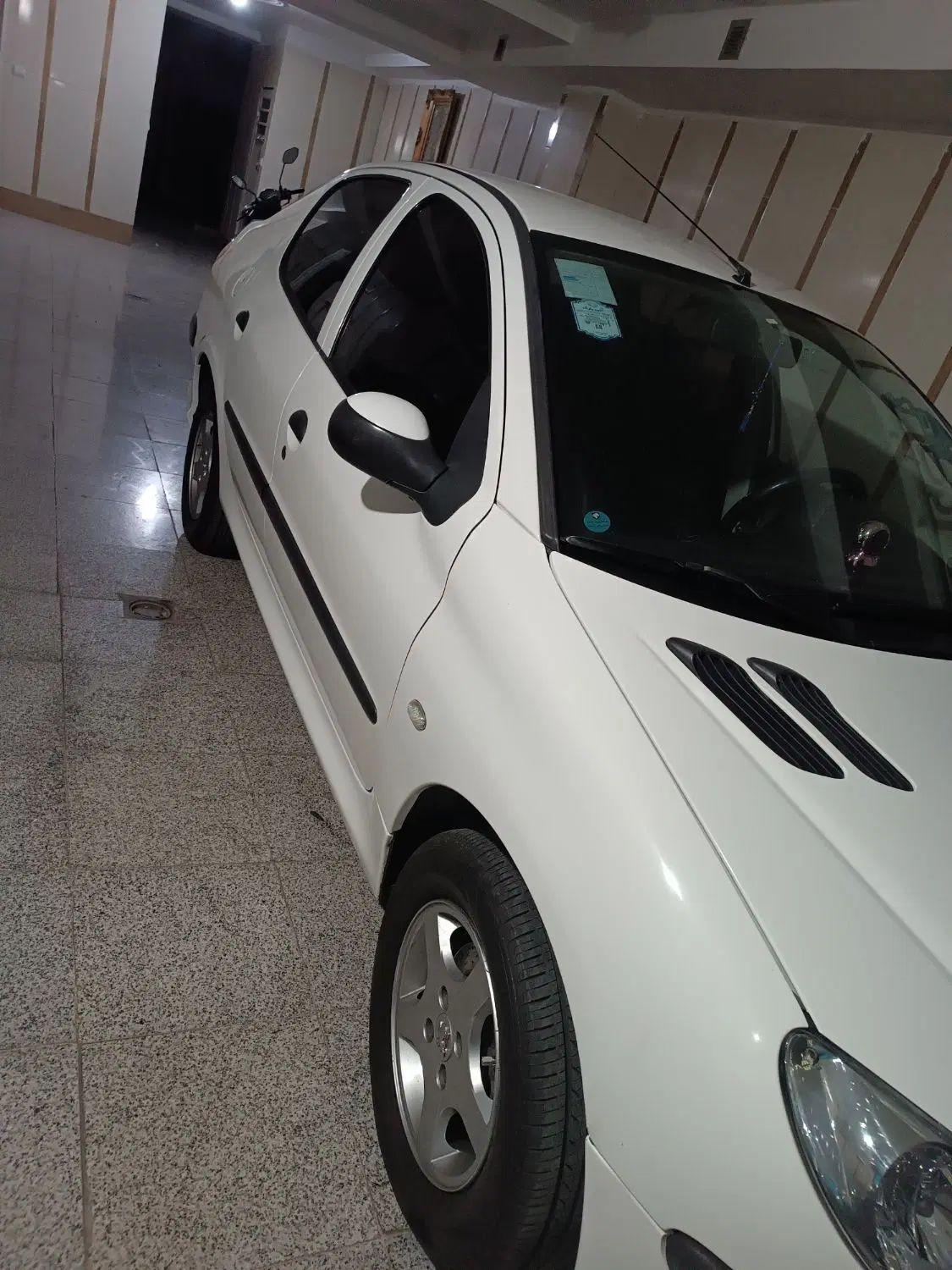 پژو ۲۰۶ صندوق دار v8 - 1394