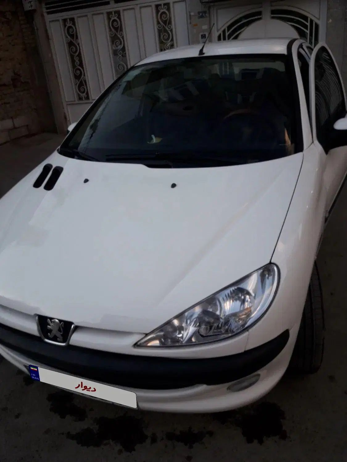 پژو ۲۰۶ صندوق دار v8 - 1395