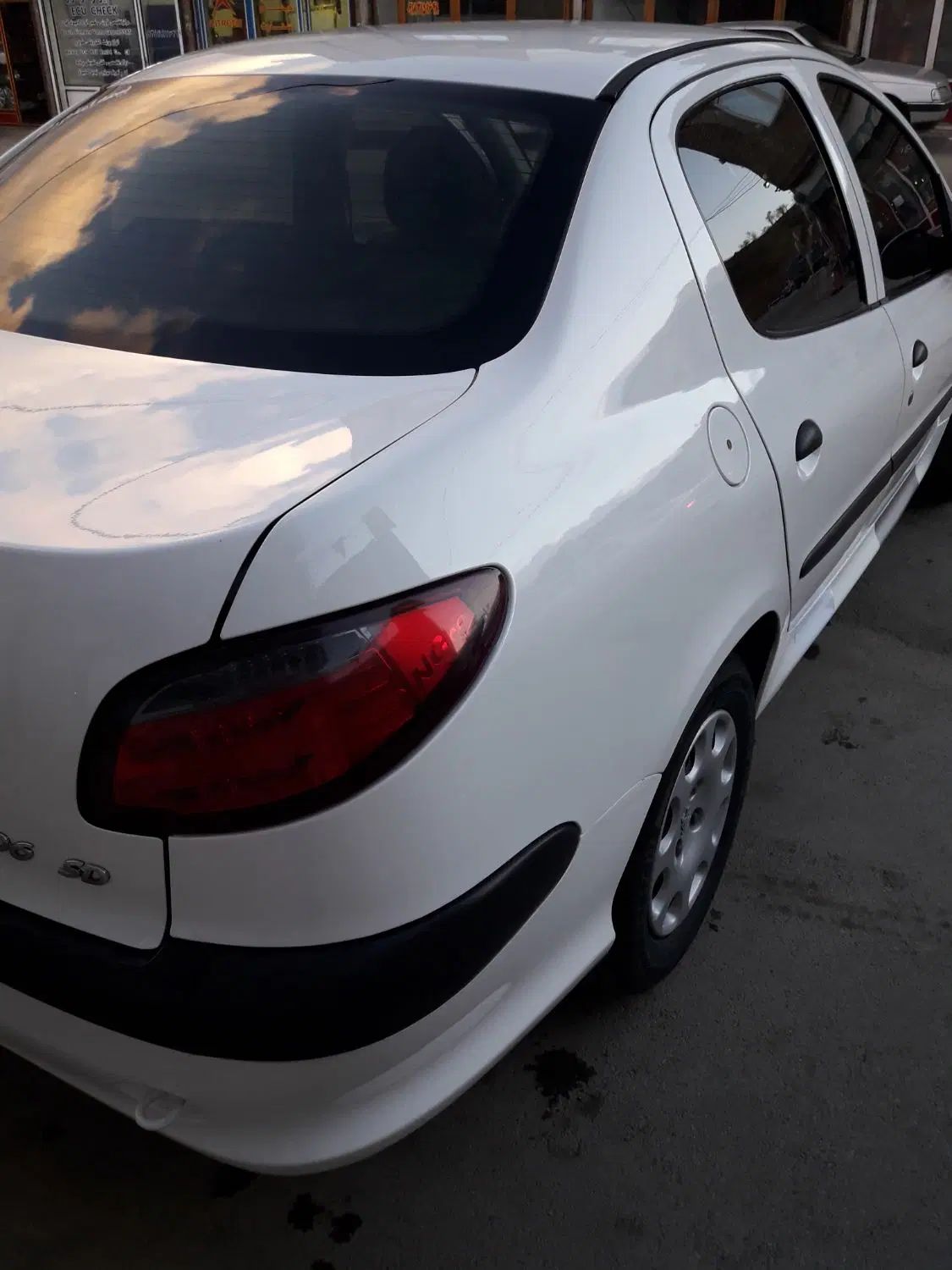 پژو ۲۰۶ صندوق دار v8 - 1395