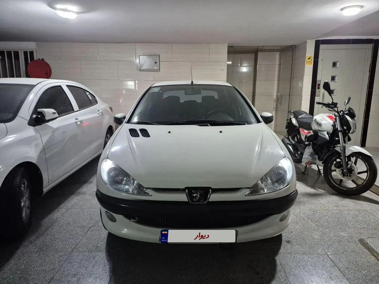 پژو ۲۰۶ صندوق دار v8 - 1398