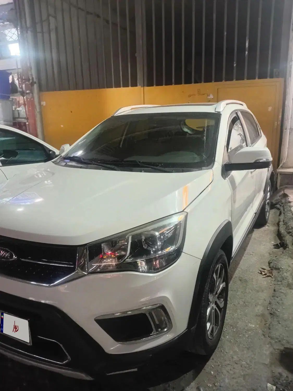 خودرو ام وی ام، X22 آگهی ann_20555704