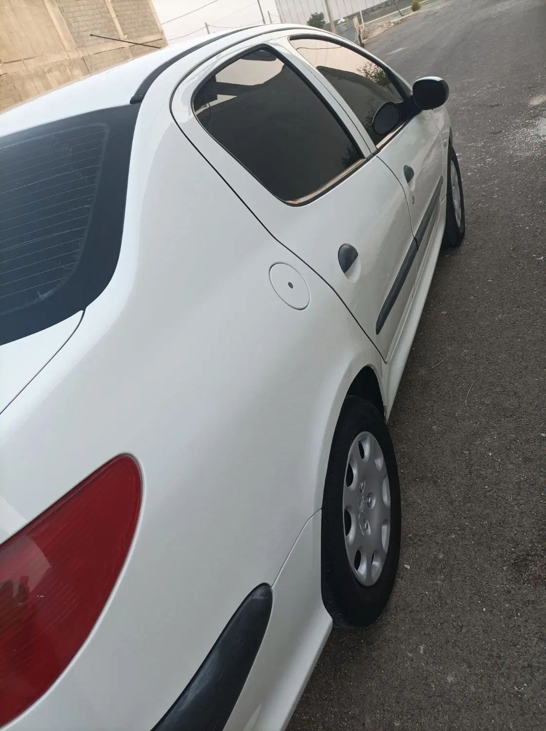 پژو ۲۰۶ صندوق دار v8 - 1394