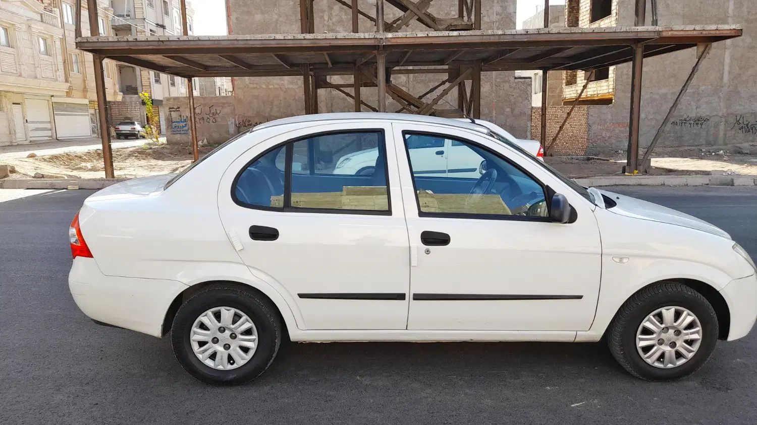 تیبا صندوق دار SX - 1400