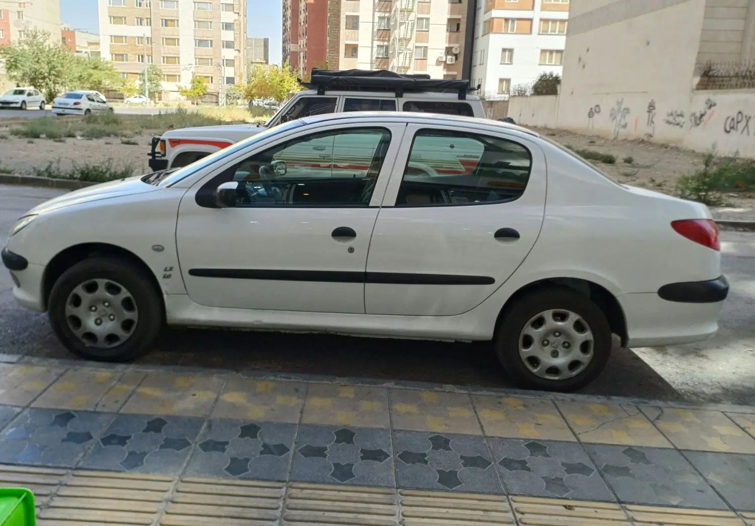 پژو ۲۰۶ صندوق دار v8 - 1390