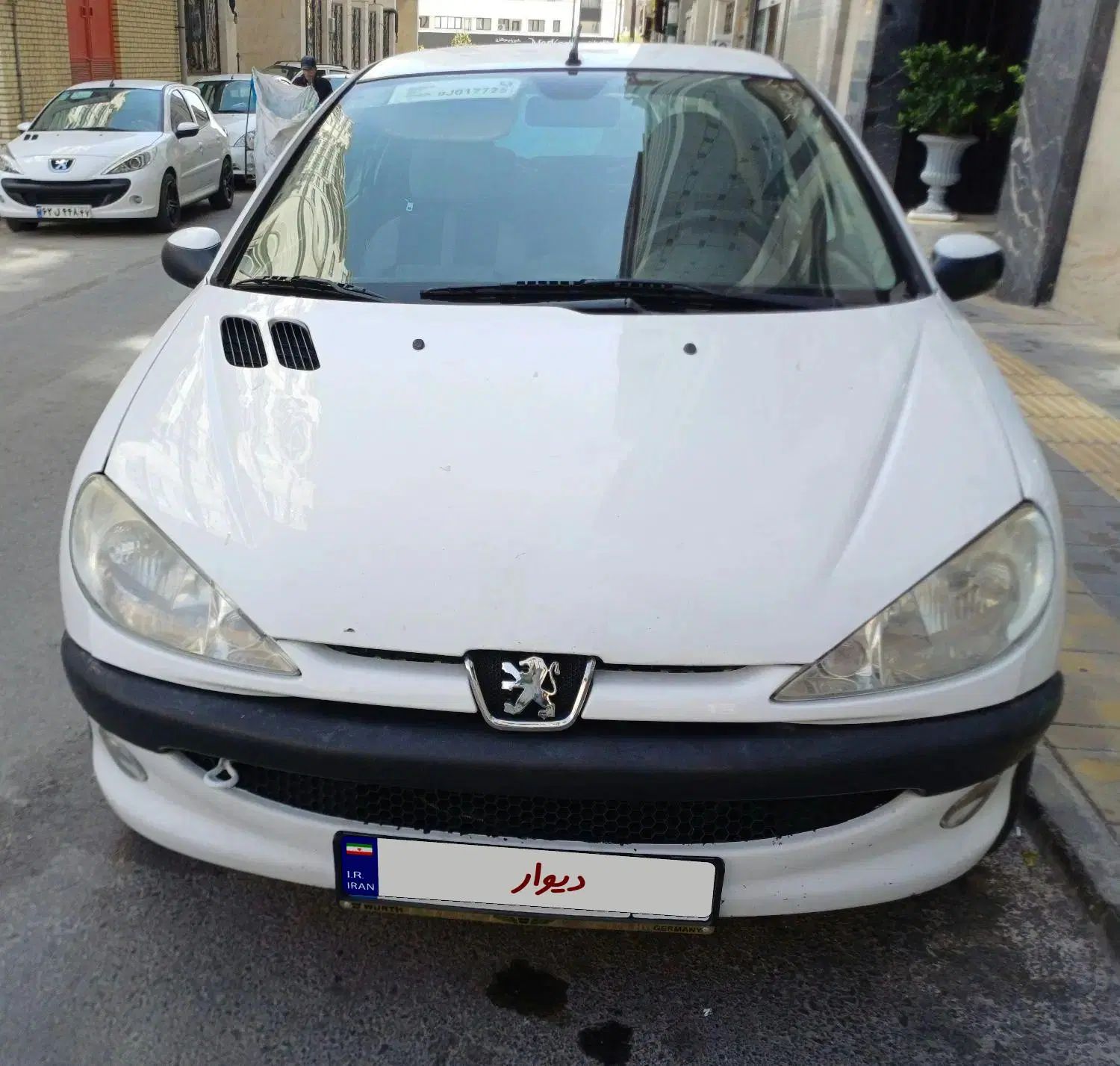 پژو ۲۰۶ صندوق دار v8 - 1390