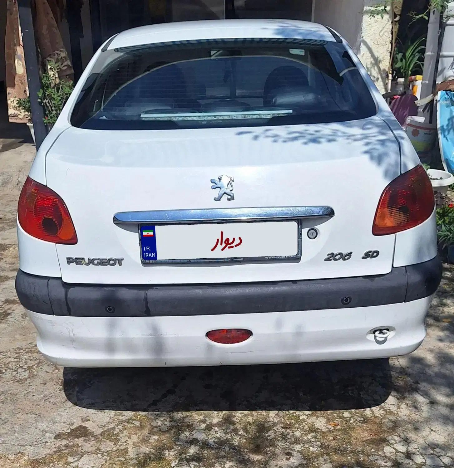 پژو ۲۰۶ صندوق دار v8 - 1393