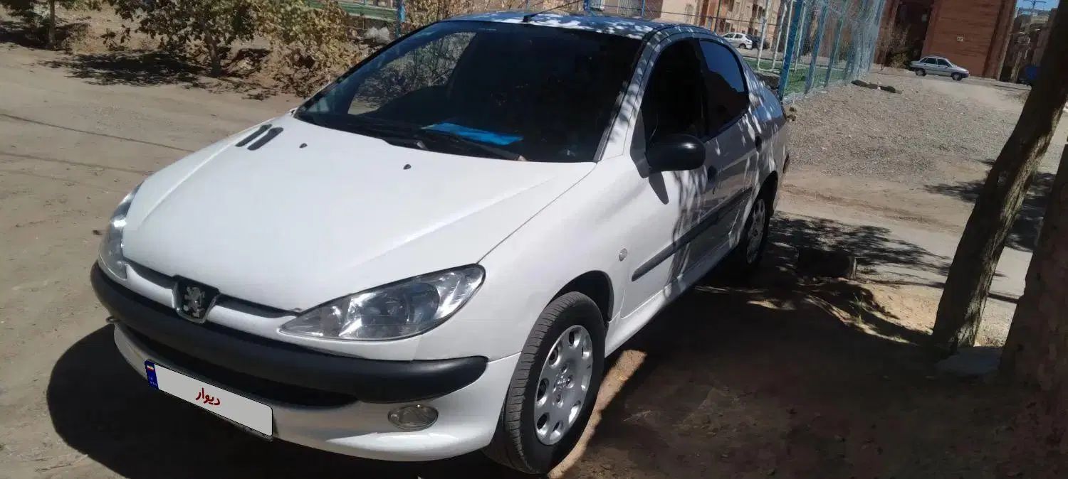 پژو ۲۰۶ صندوق دار v8 - 1390