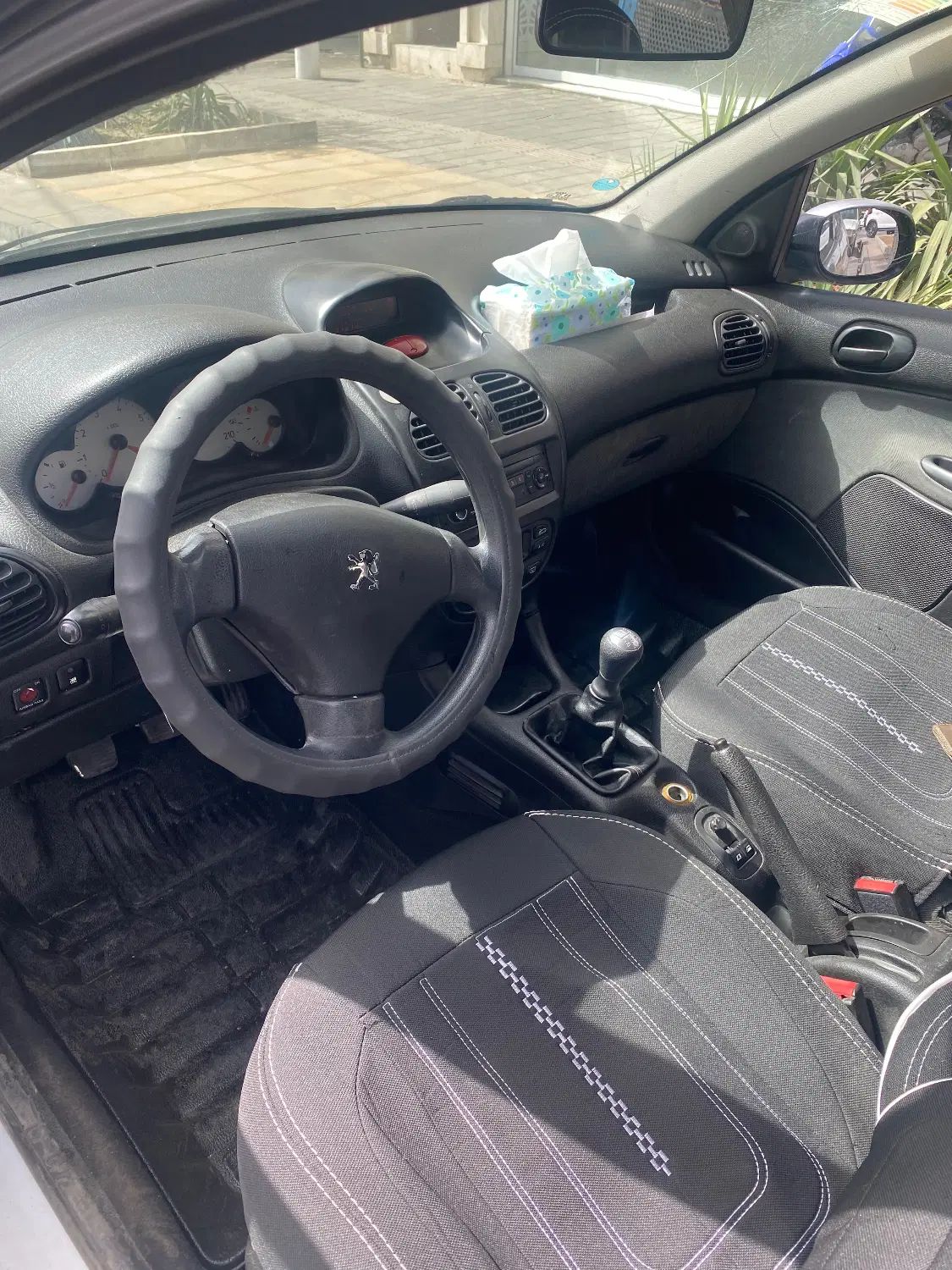پژو ۲۰۶ صندوق دار v8 - 1399