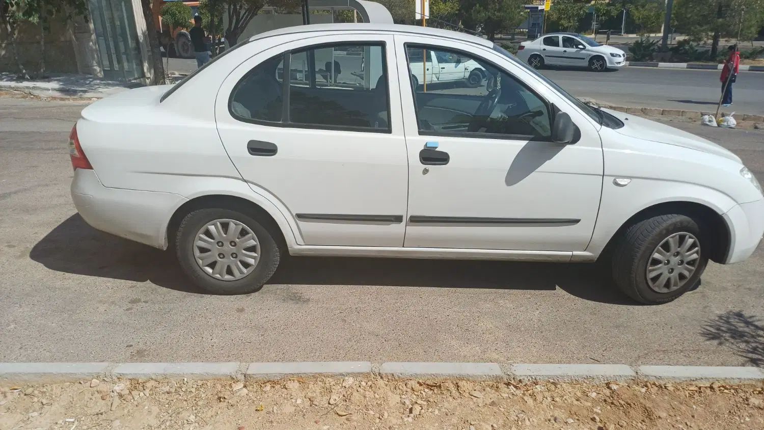 تیبا صندوق دار SX - 1398