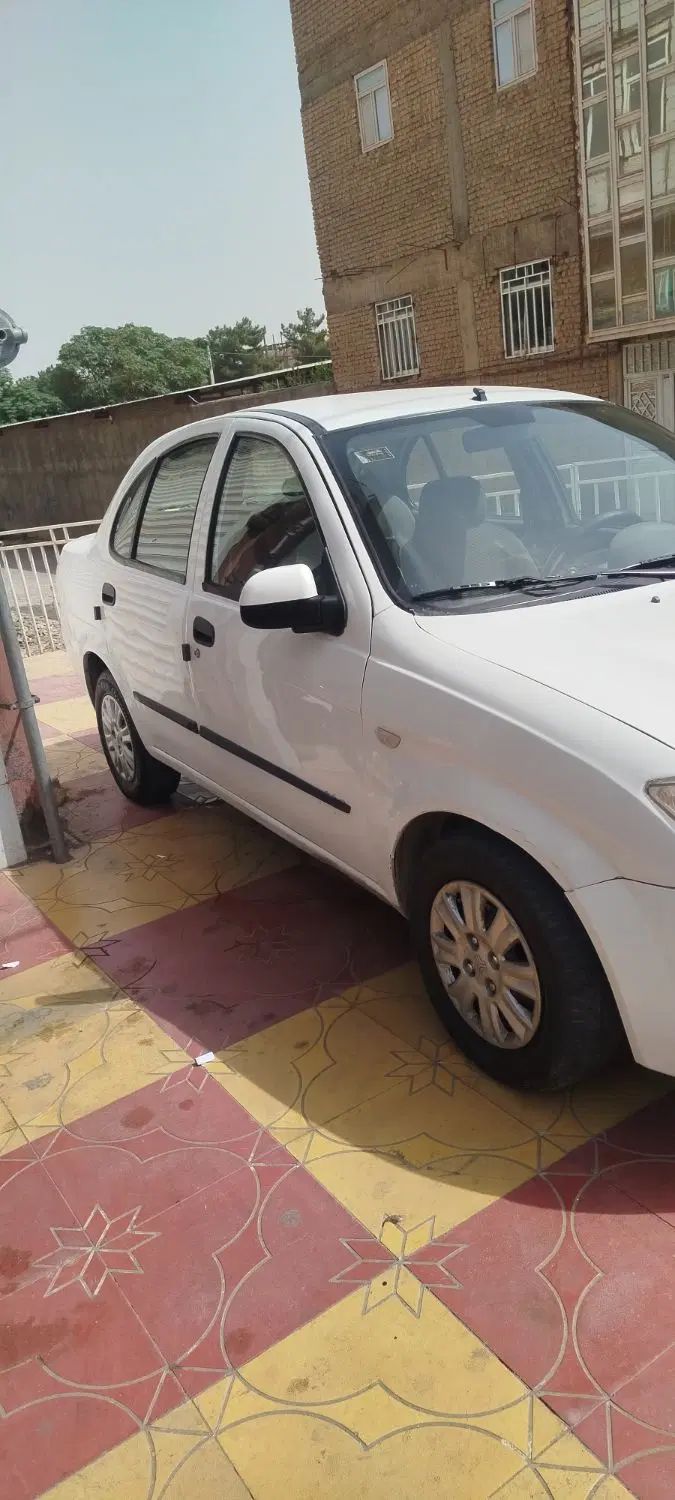 تیبا صندوق دار SX - 1392