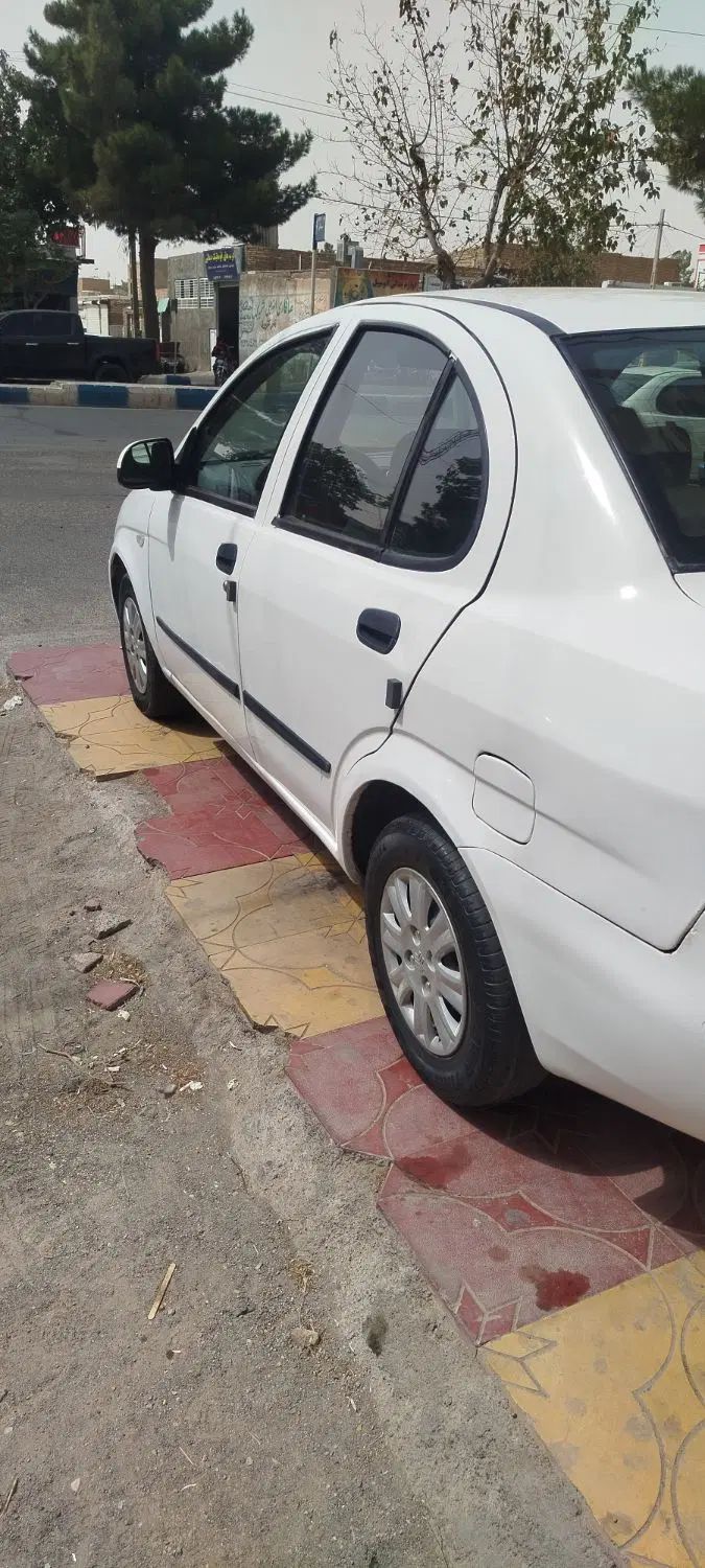 تیبا صندوق دار SX - 1392