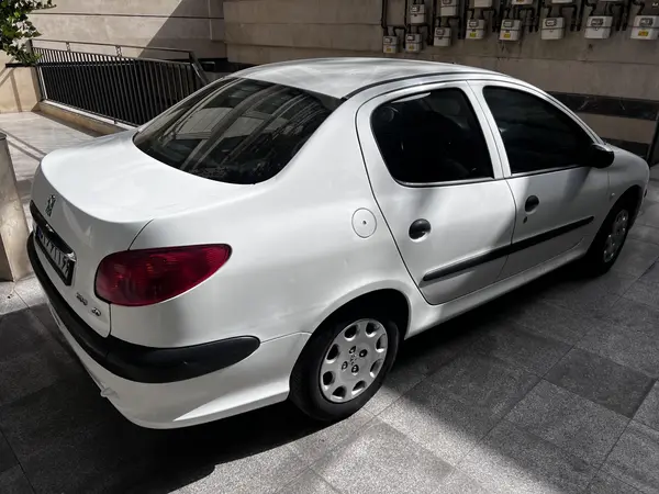 پژو ۲۰۶ صندوق دار v8 - 1398