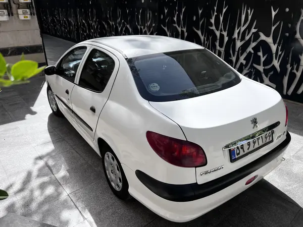 پژو ۲۰۶ صندوق دار v8 - 1398