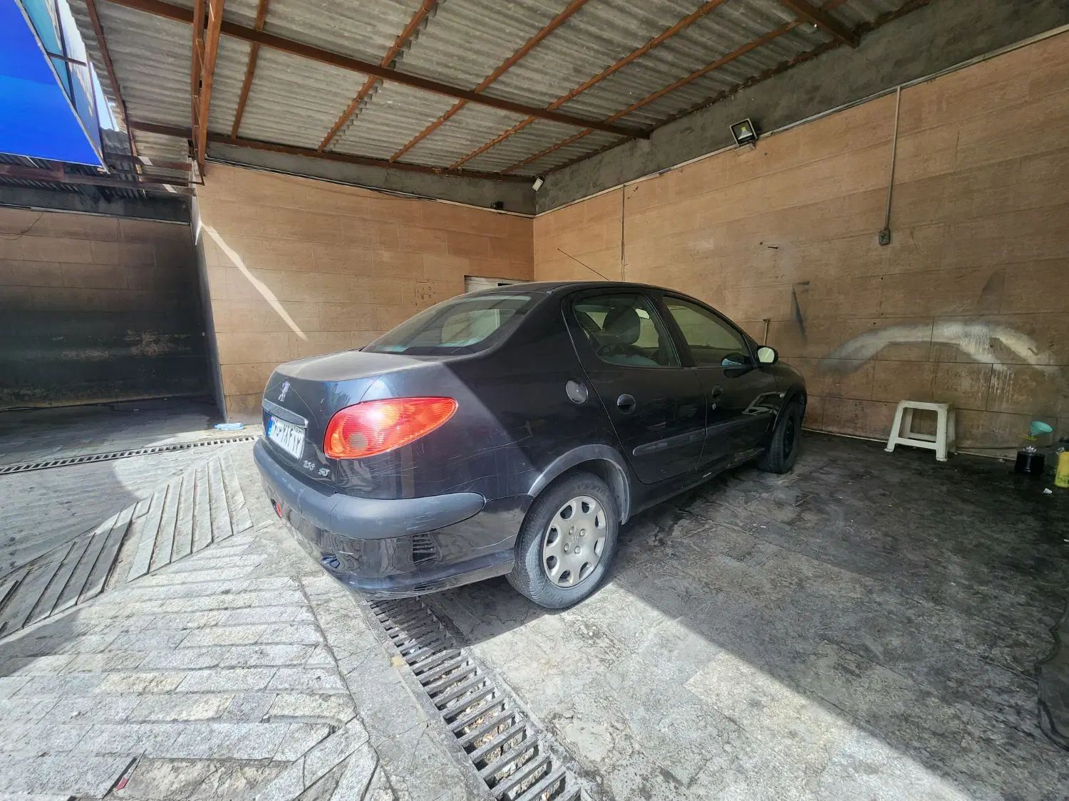 پژو ۲۰۶ صندوق دار v8 - 1395