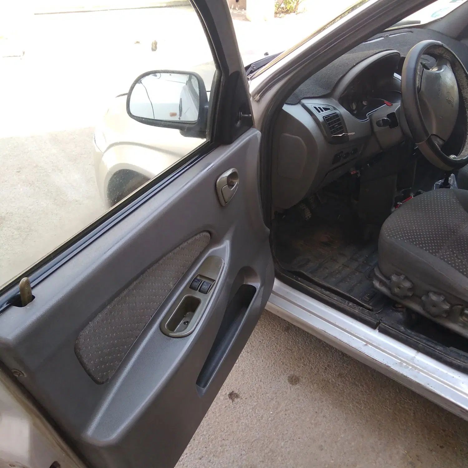 تیبا صندوق دار SX - 1391