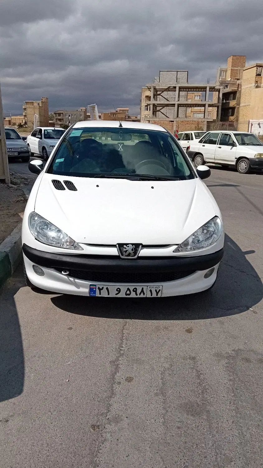 پژو ۲۰۶ صندوق دار v8 - 1395