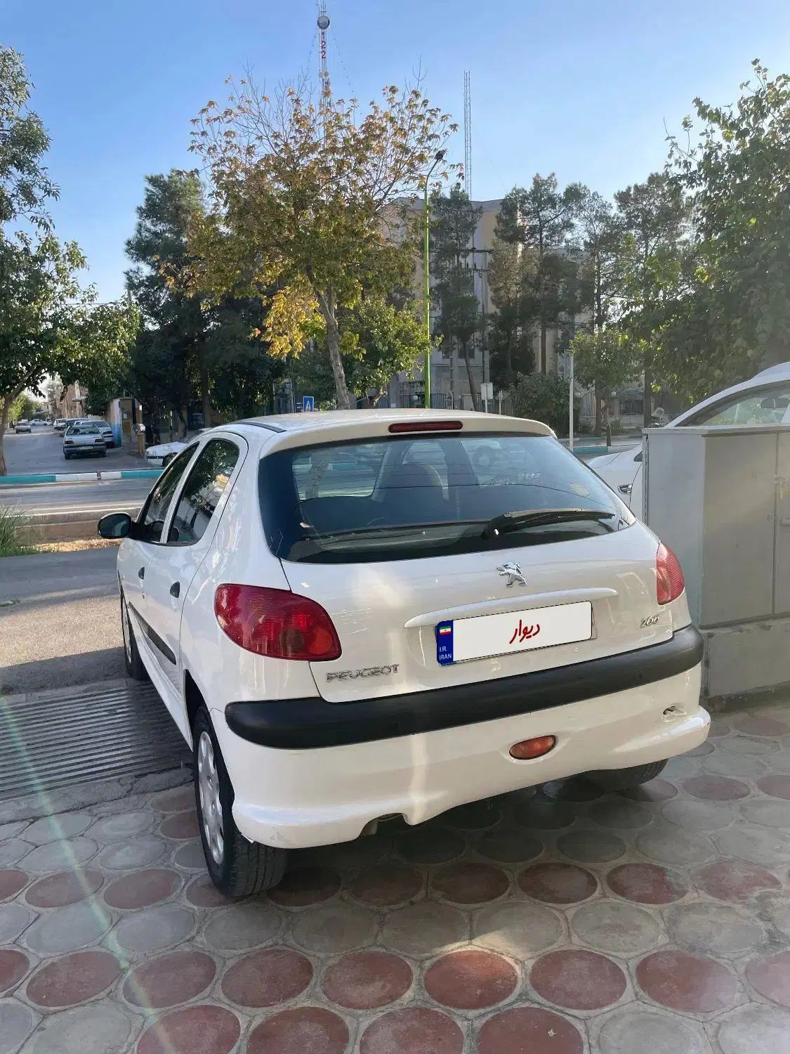 پژو 206 تیپ 5 - 1396