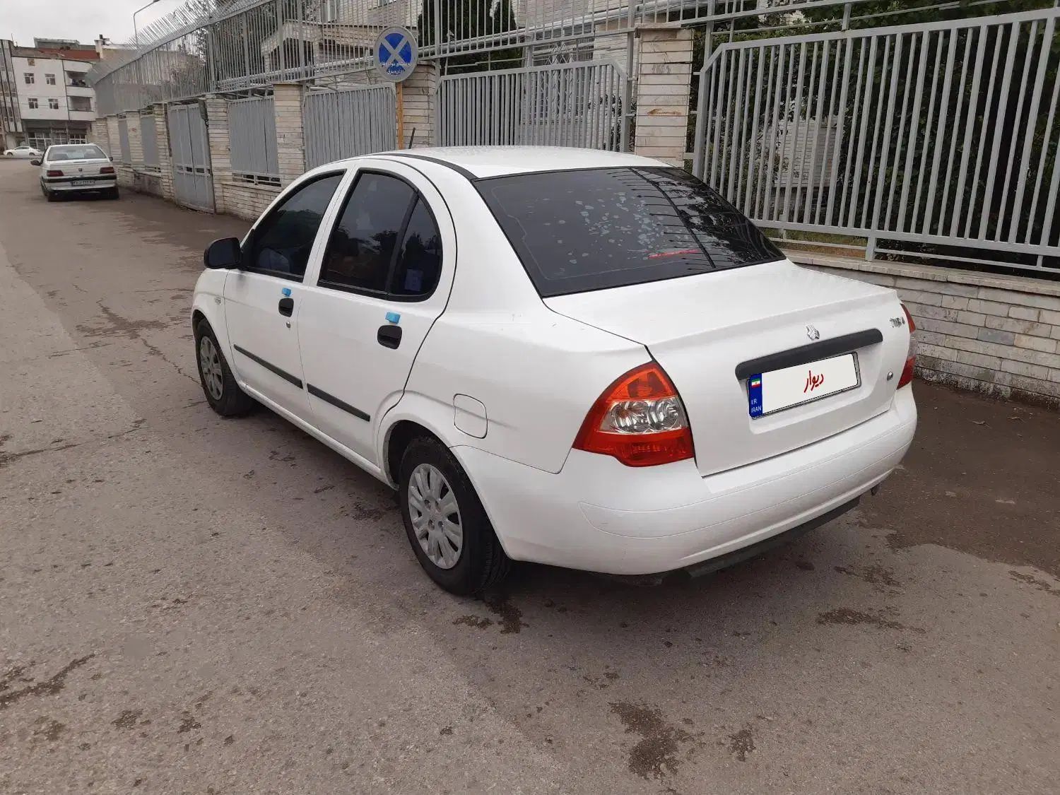 تیبا صندوق دار SX - 1401